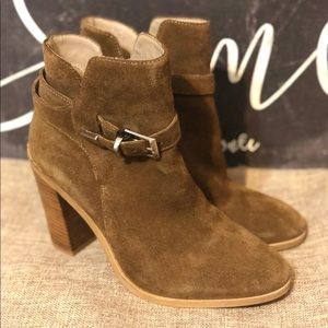 Steve Madden “Ego” Ankle Boots🌟20% off 2+ items